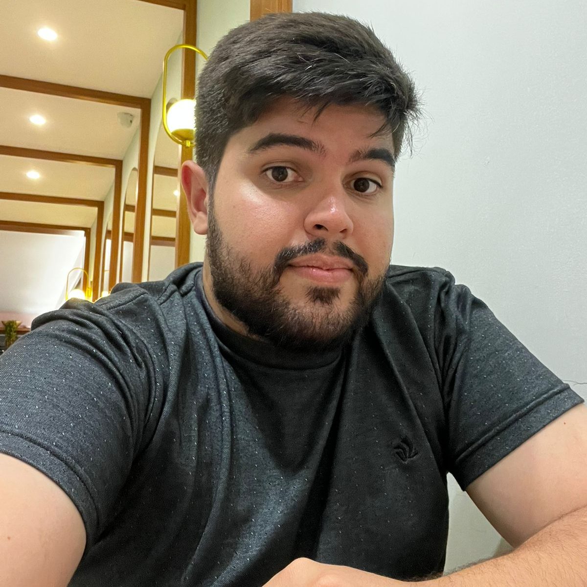 Moab, autor do site Runas na Mesa